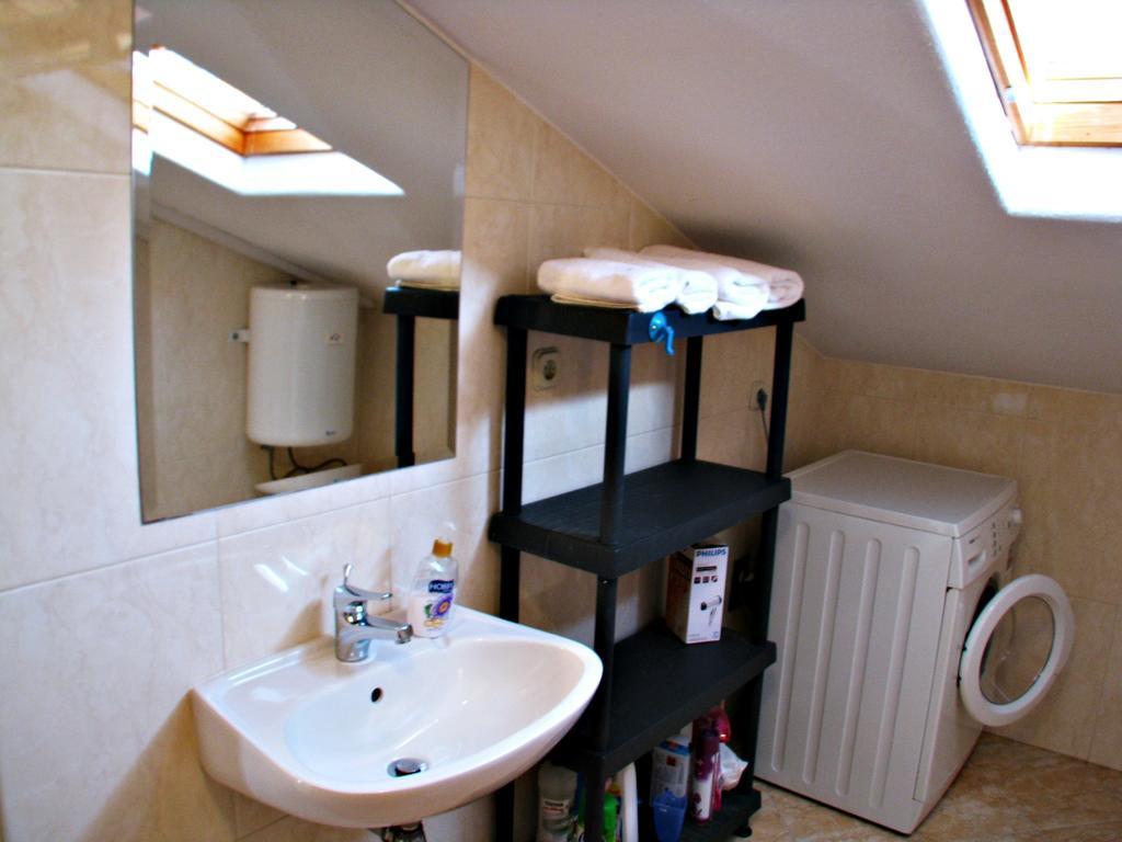 Apartment Martinic 푸치스차 객실 사진