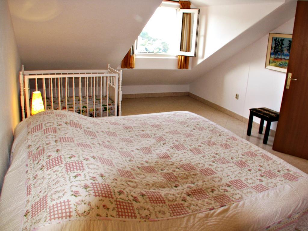 Apartment Martinic 푸치스차 객실 사진