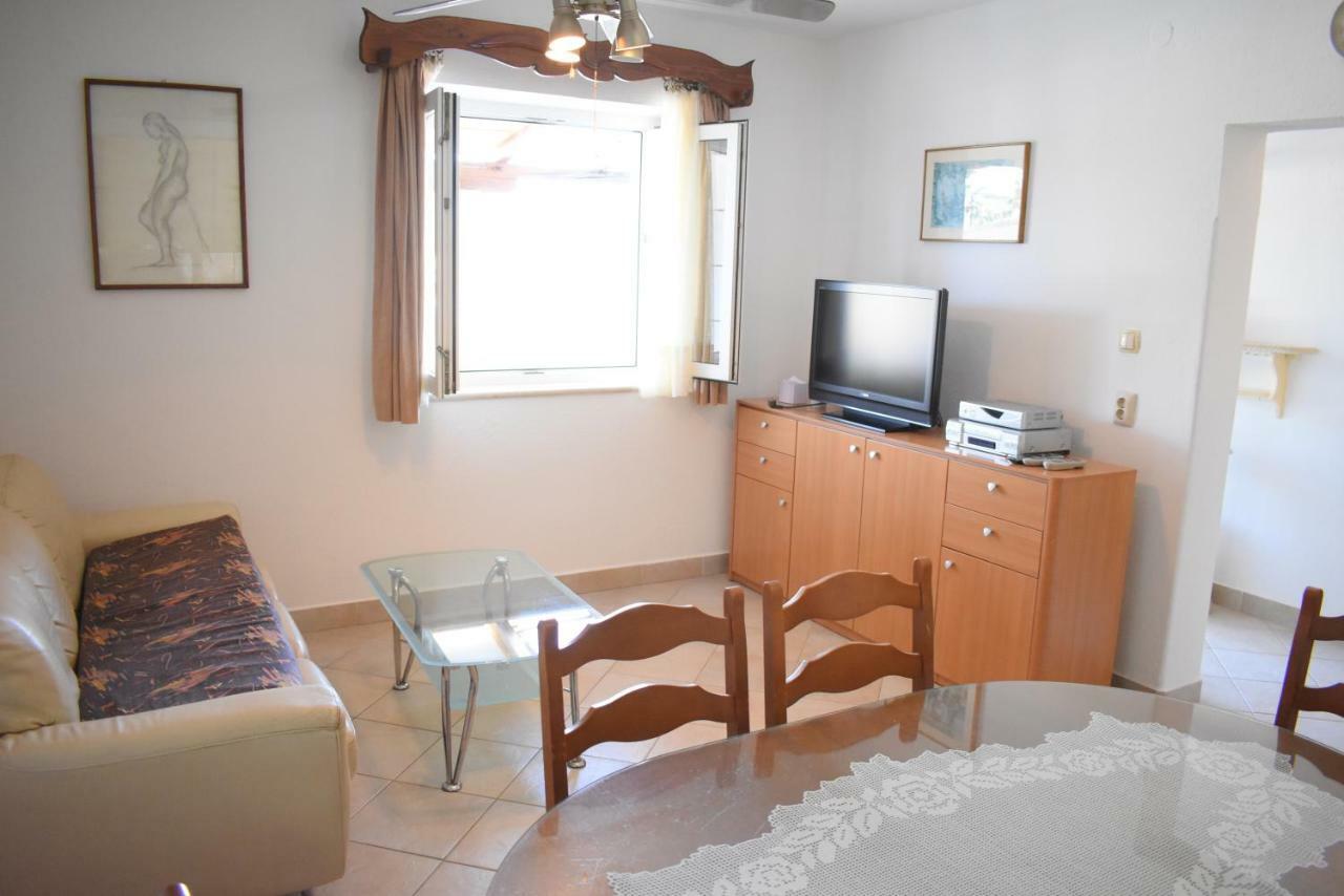 Apartment Martinic 푸치스차 외부 사진